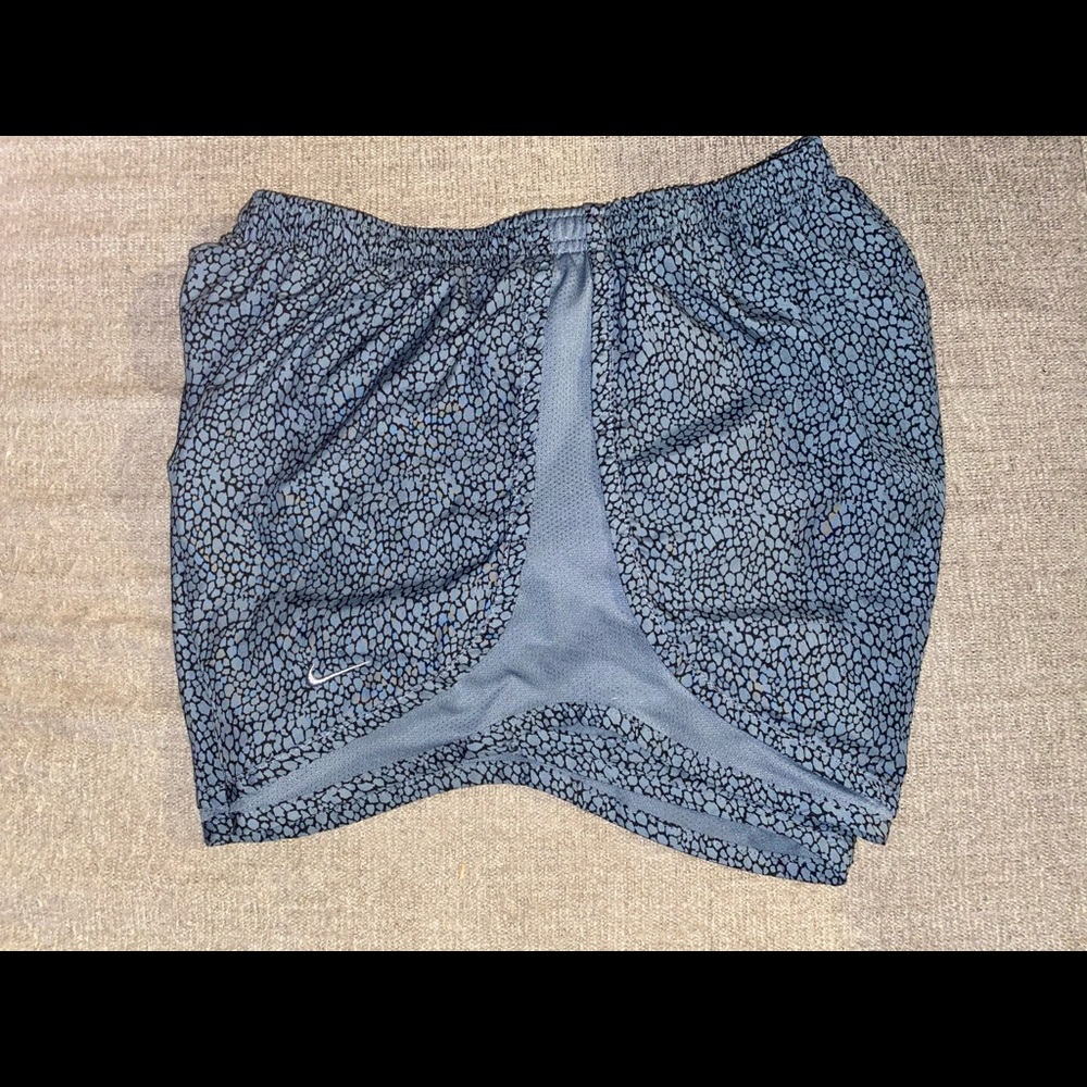 Women’s Nike Tempo Running Shorts Size Medium